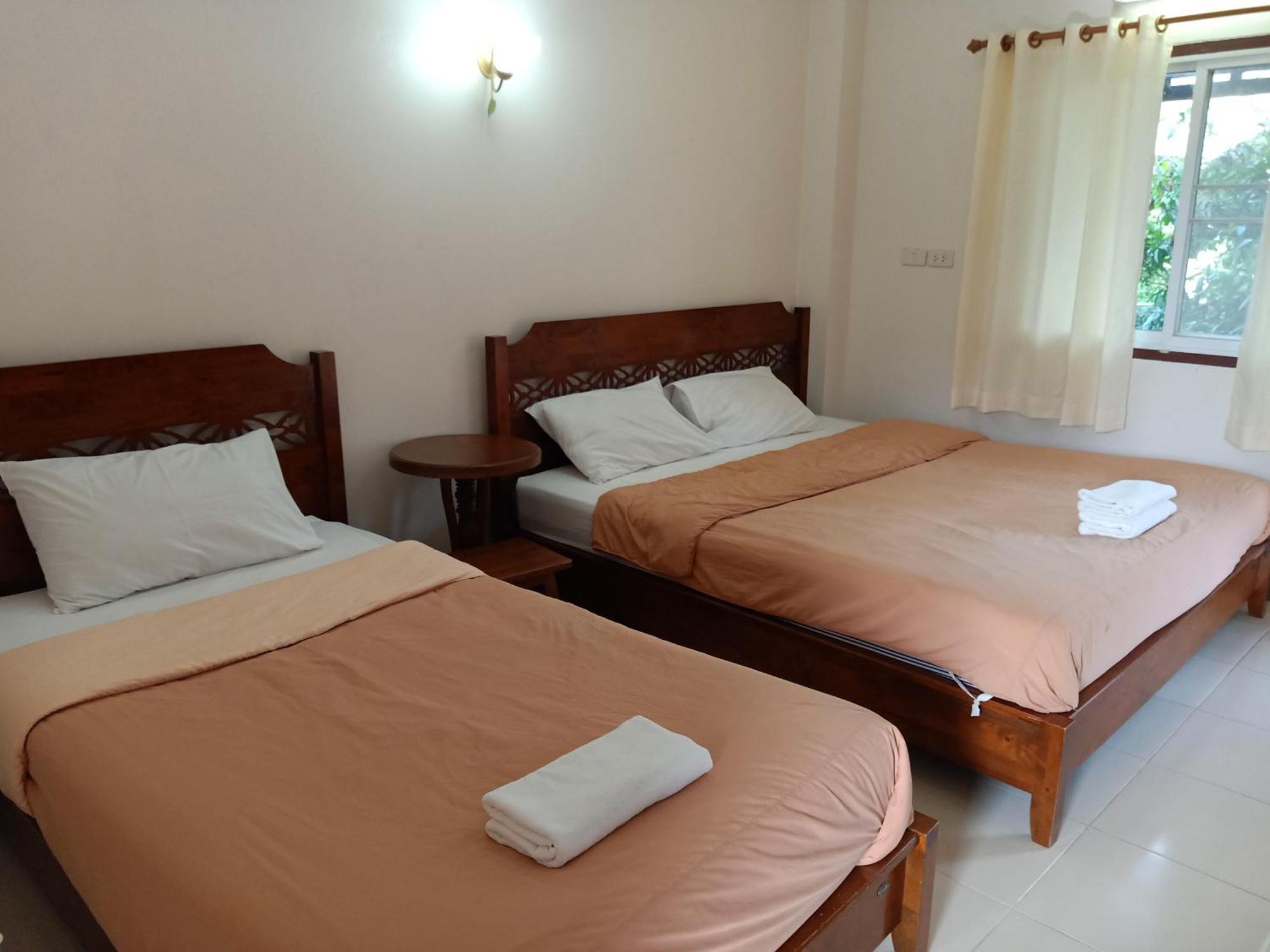 Phumchan Place Hotel Пхаяу Екстер'єр фото