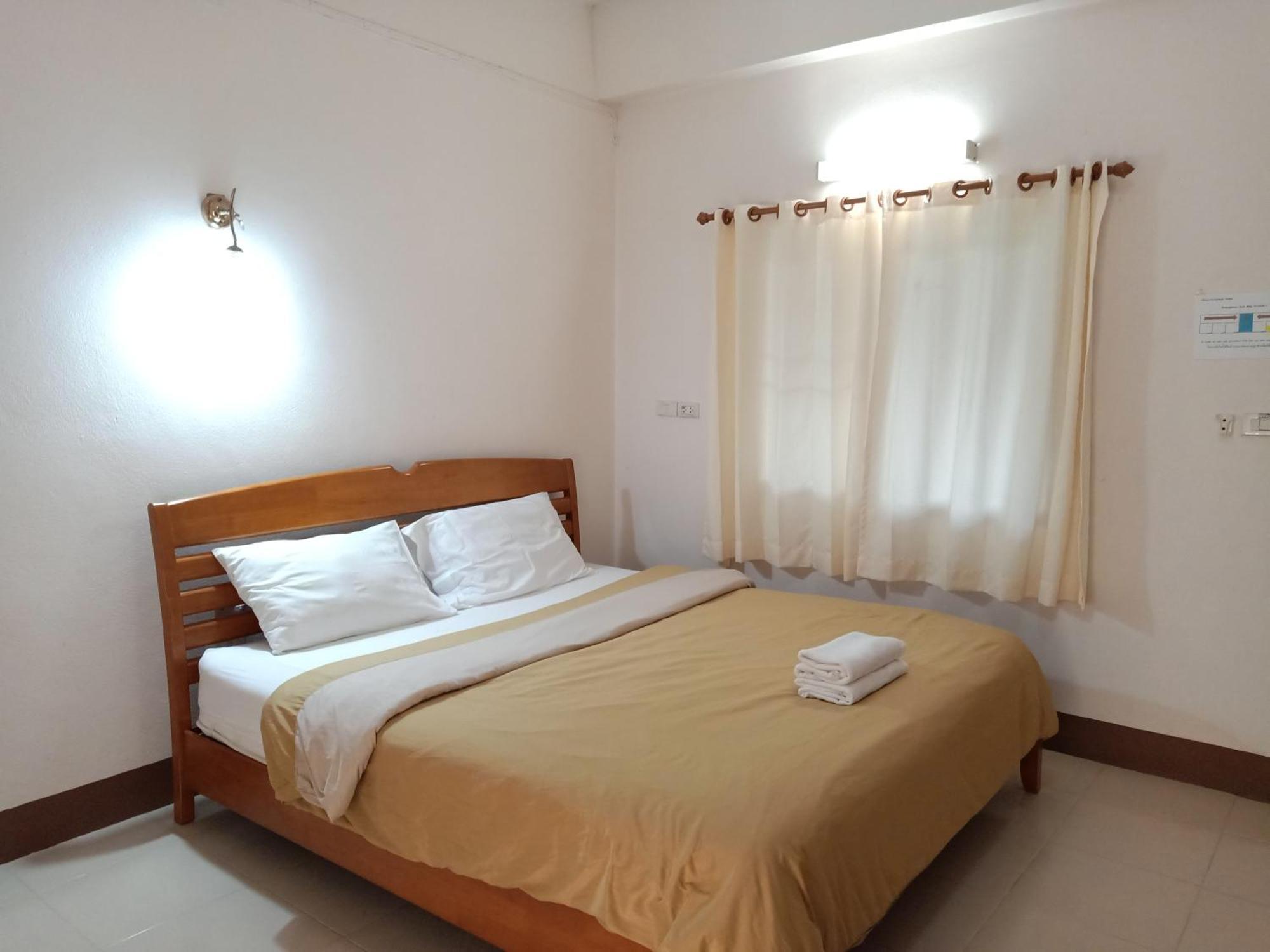Phumchan Place Hotel Пхаяу Екстер'єр фото